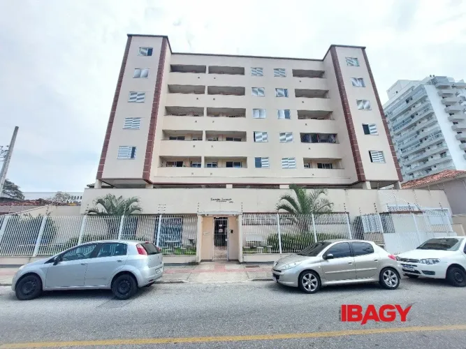 Excelente Apartamento 3 dormitório(s) em Barreiros - São José