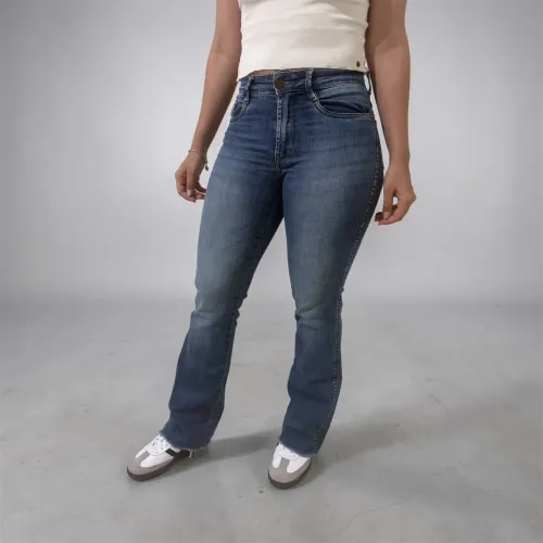 Calça jeans flare Remanescente 36