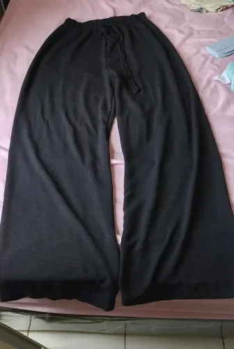 Calça preta