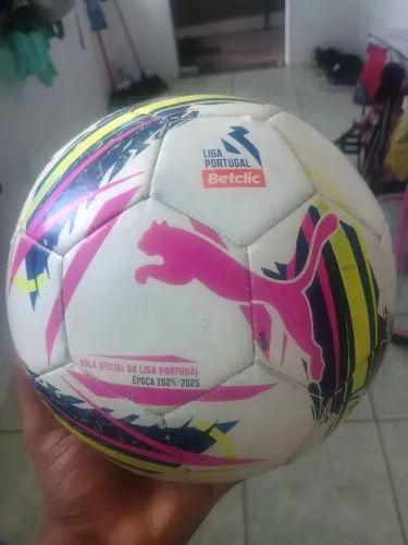 Bola