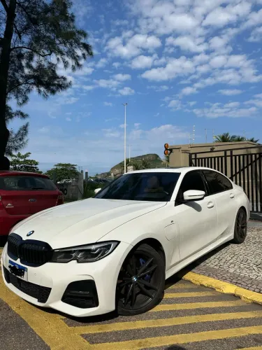 BMW 330E M Sport 2.0 Turbo Híbrido AU 2022