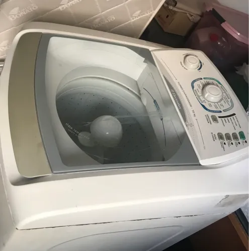 Vendo Máquina de Lavar roupas automática ELETROLUX 10kg