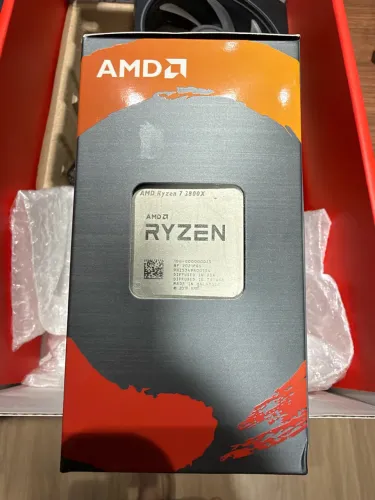 Ryzen 7 3800X + Cooler Wraith Prism RGB - AM4