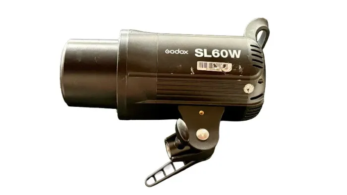 Luz Contínua Led Godox Sl-60w 5600k Super Potente (Usado)