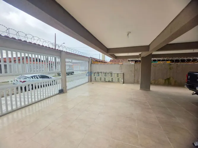 Sobreposta alta em condomínio à venda em Praia Grande no bairro Maracanã