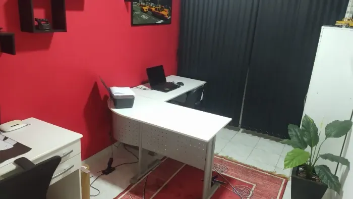 Mesa Escritório em L - Compacta 15 - Kasmobile - Na loja tá R$ 1000