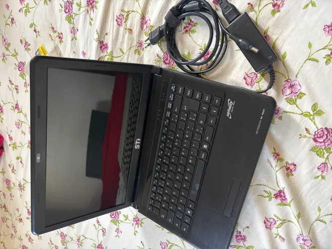 Notebook NI 1401 STI (Não está ligando)