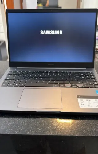 Notebook Samsung Book 550XDA