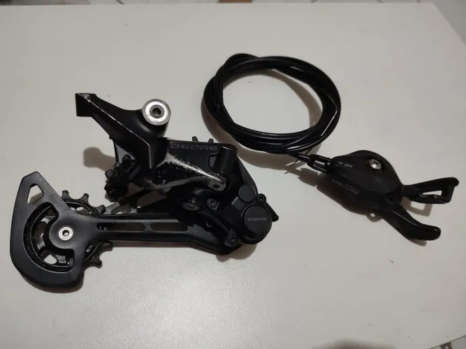 Kit Shimano Deore 12V SL-M6100 + RD-M6100 Trocador e Câmbio com Cabo e Conduíte 