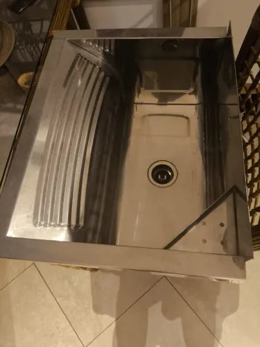 Vende está lavanderia nova,nunca foi usada