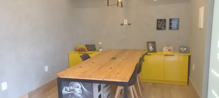 Móveis de escritório semi novos
