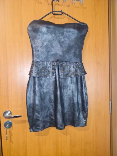 Outlet black
