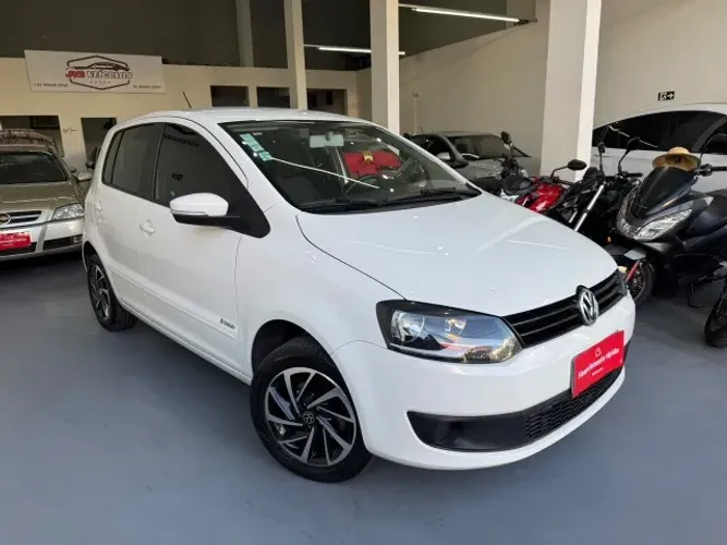 Volkswagen Fox 1.0 MI Total Flex 8V 5P 2013