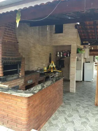 Excelente Casa à Venda com Área de Lazer com Piscina e Churrasqueira - 722 m² de Área de T