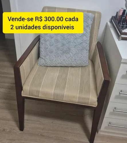 Cadeira com braço 