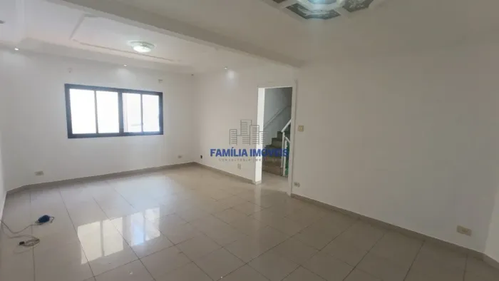 Triplex à venda com 3 quartos (1 suítes) Boa Vista São Vicente/SP
