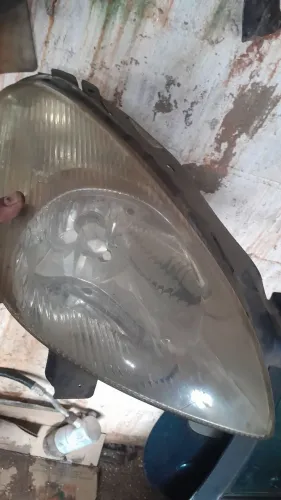 Farol Citroën picasso 