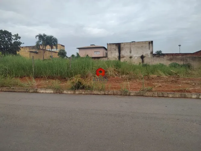 Terreno à venda localizado no Setor Faiçalville em Goiânia.