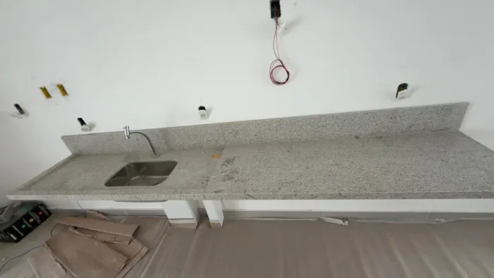 Bancada em Granito Branco Siena com Cuba inox Docol