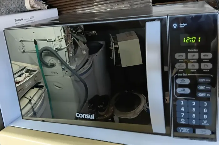 Vendo Micro-ondas Consul 20L Espelhado