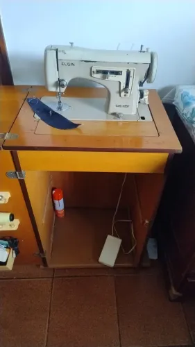 Máquina de costura