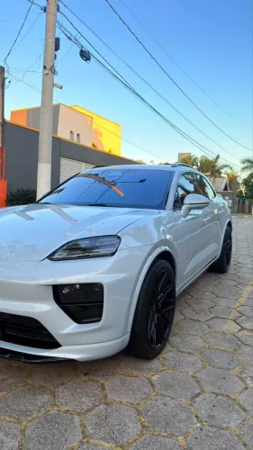 Porsche Macan 4S (elétrico) 2025