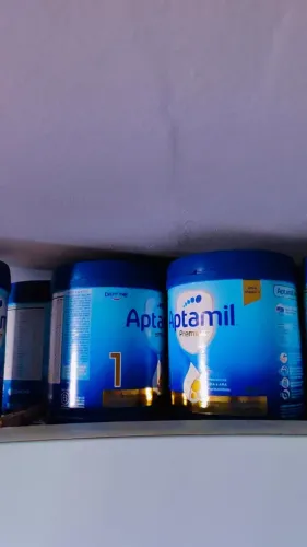 Latas de leite