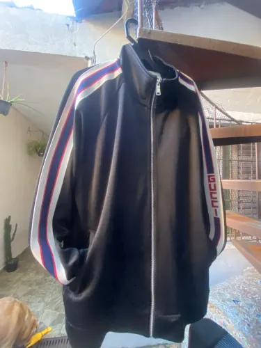 CONJ GUCCI NOVO USADO 2 VEZES