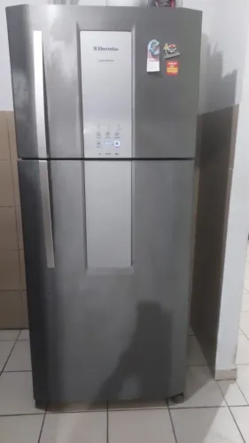 Geladeira Electrolux Frost Free Inox - Excelente Estado