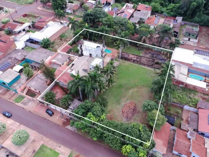 Casa com terreno de 3.240 m² e 450 m² de área construída a Venda em Dourados - Analisa Per