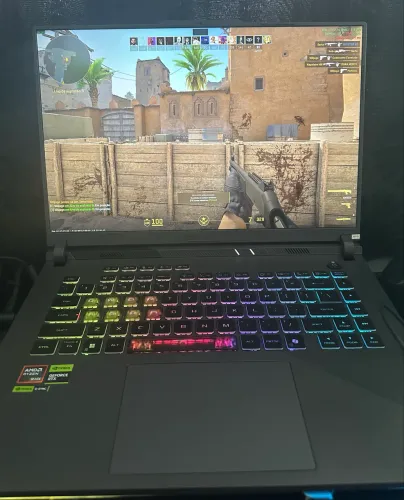 Notebook Gamer ASUS ROG Strix G16 Ryzen 9 8940HX RTX 5070 16GB DDR5 SSD 1TB 16? 165Hz