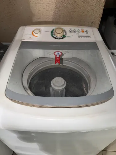 Máquina de lavar roupas