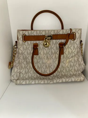 Bolsa Michael kors (manchas)
