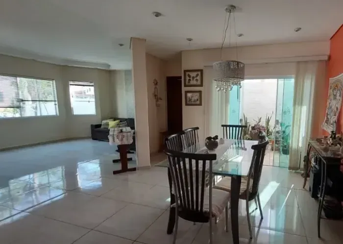 Casa Condomínio Ibiti Do Paço/ 3 Dorm./ 4 Vagas/ Quintal Amplo/ Só 950 mil