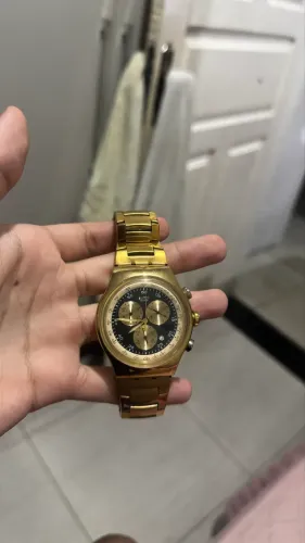 swatch cara preta 