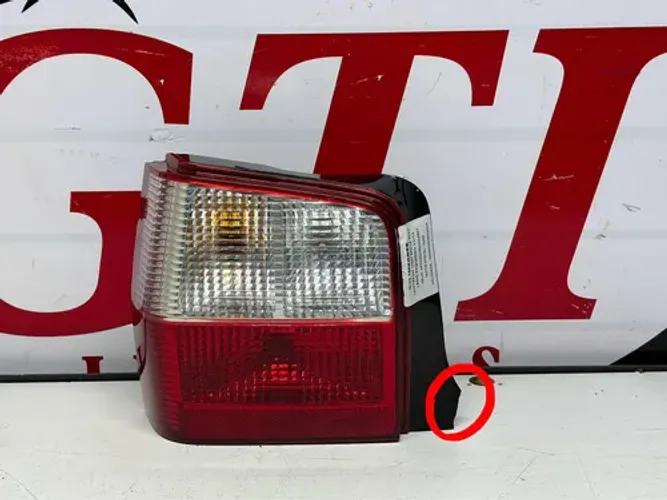 Lanterna Traseira Esquerda Fiat Uno 2004/2011 Original Esquerdo Vermelho
