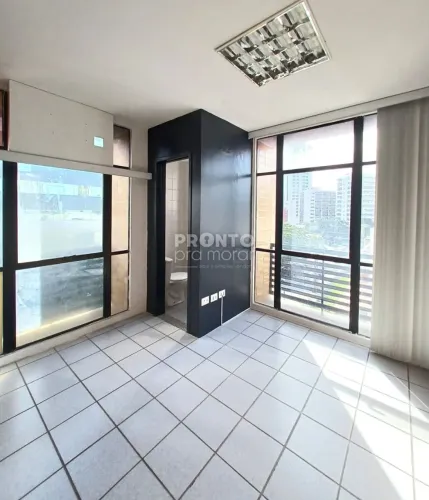 Sala/Conjunto Comercial em Ilha do Leite
