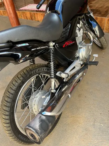 Moto muito nova