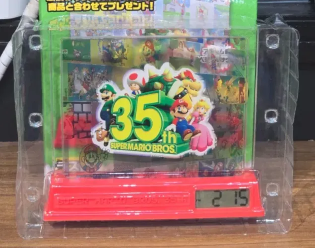 Relógio de Mesa Super Mario Bros 35th Anniversary
