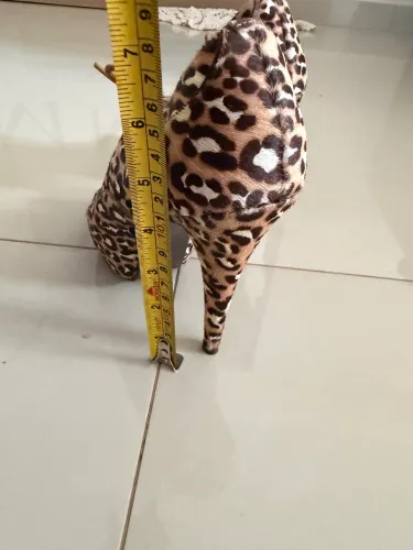 Sapato scarpin meia pata num 38