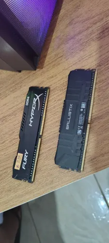 Kit 2 pentes de memória DDR4 12GB