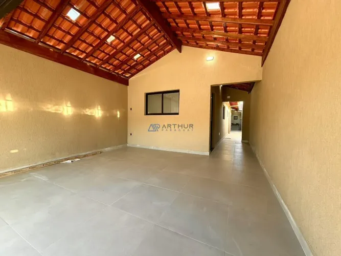 Casa espaçosa com 3 dormitórios à venda em Praia Grande no bairro Ocian
