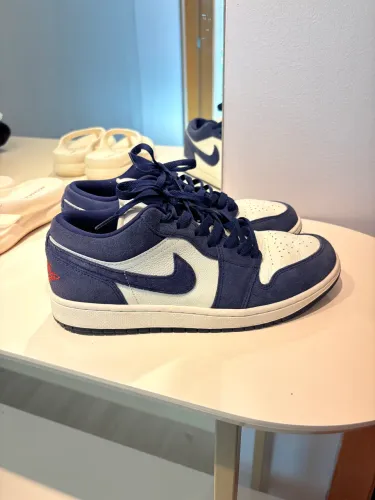 Air Jordan 1 Low
