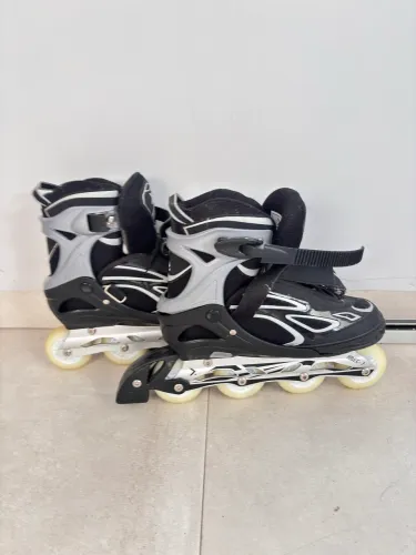 Vendo patins R$250