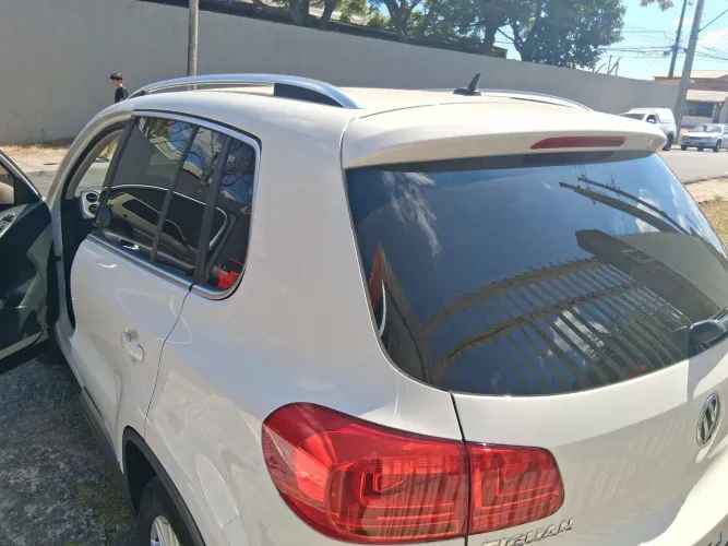 Volkswagen Tiguan 2.0 TSI 16V 200cv Tiptronic 5P 2012