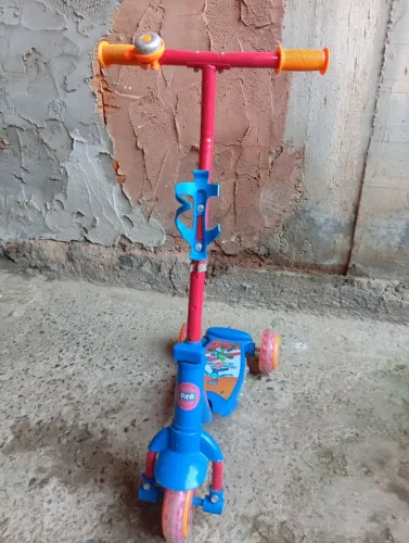 Vendo Patinete Azul