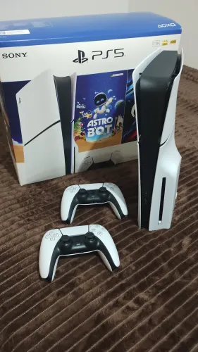 Playstation 5 Slim com leitor de disco
