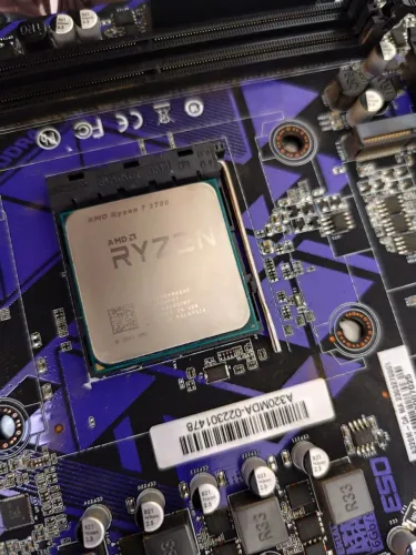 Kit placa mae Mancer A320M-DA, ddr4, socket AM4 - Ryzen 7 - 2700 3.4gHz - Radeon HD 8490