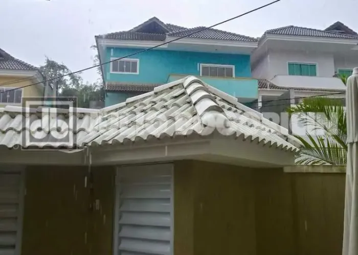 Casa em Condomínio : Duplex / Residencial / Pechincha