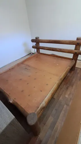 Cama rústica  maciça 